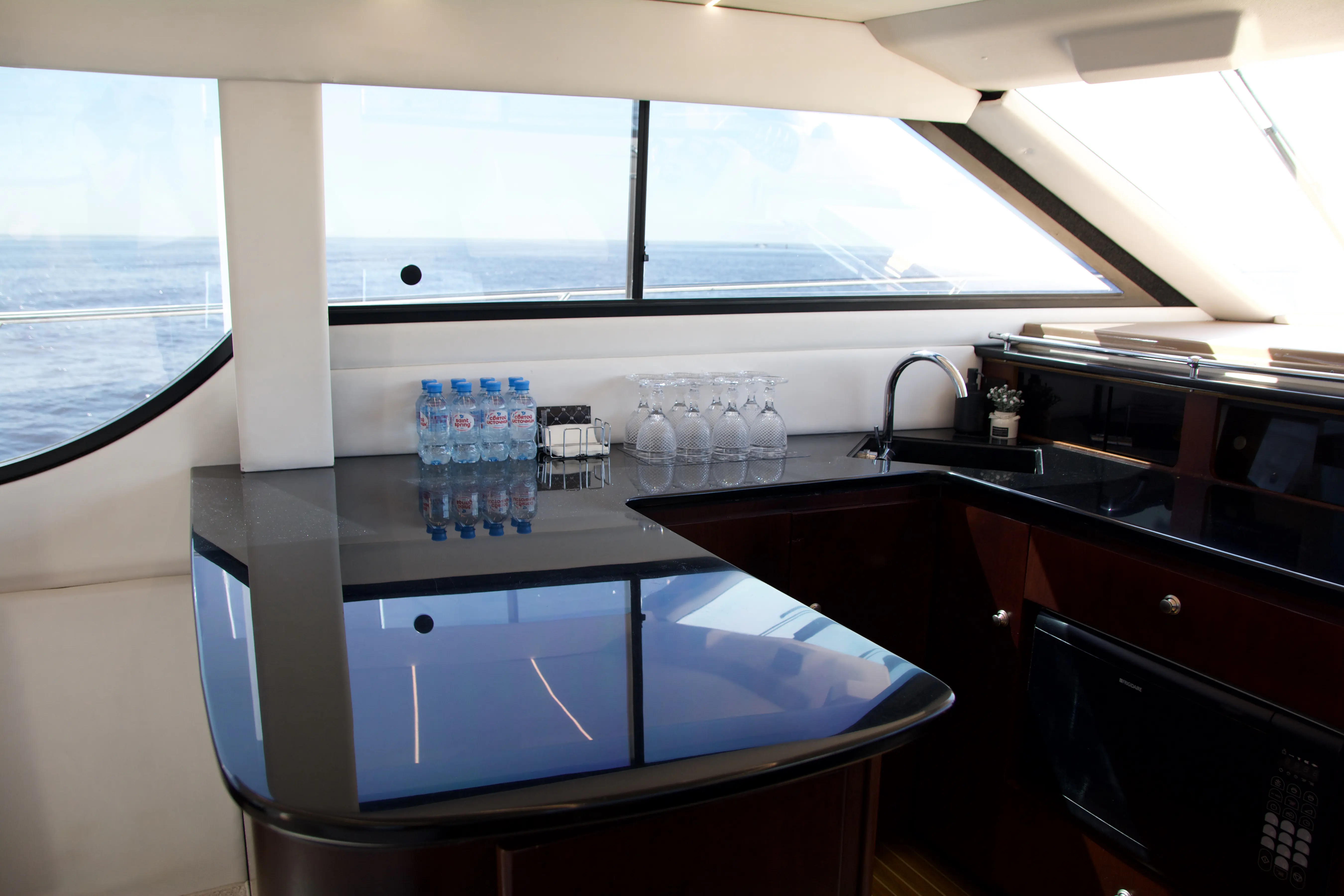 Яхта Meridian 381 image- 14